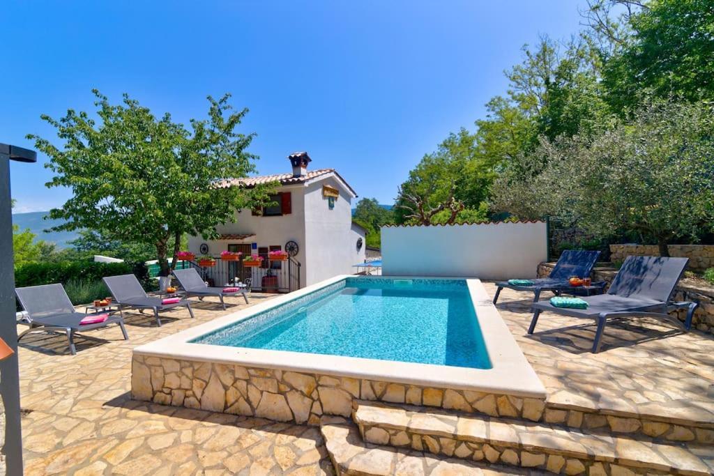 Piccola Casa - A Little Paradise Krsan Bagian luar foto